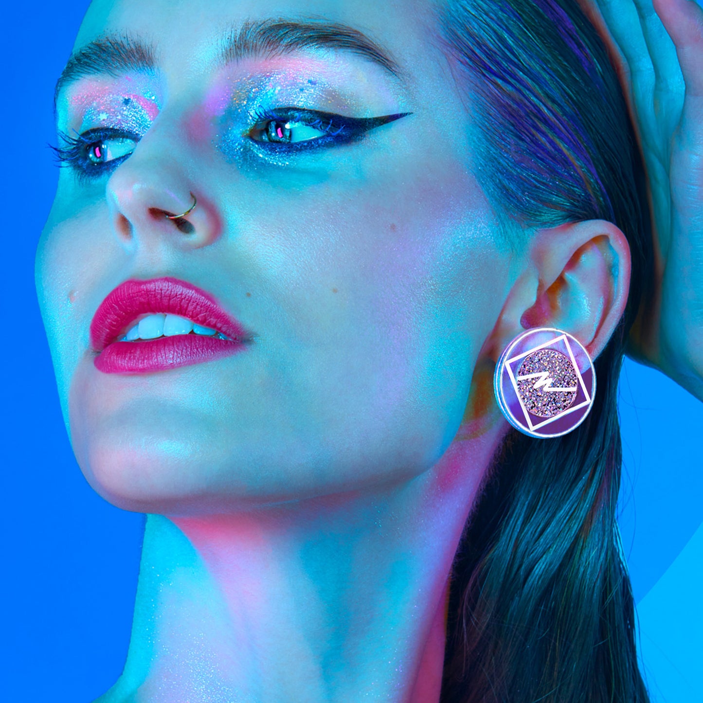 Insignia - Silver/Pink