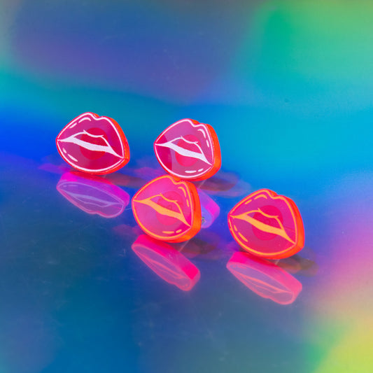 Mini neon red lip studs