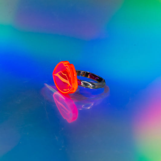 Mini neon red lip ring